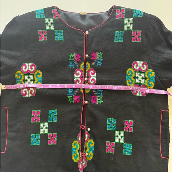 W”
100% Cotton
Made in Thailand - Picture 5 of 7